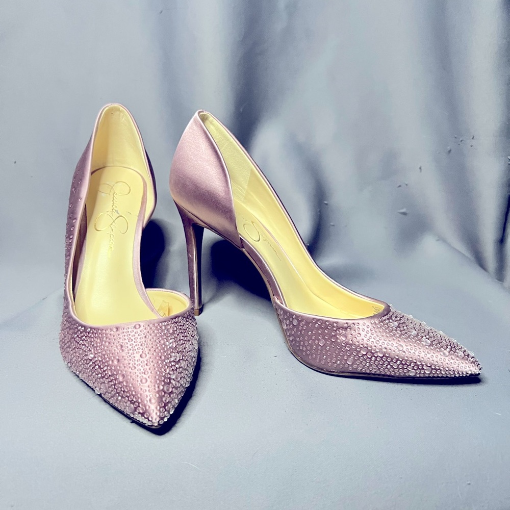 Jessica Simpson lavender embellished pumps